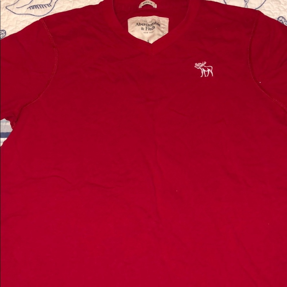 Abercrombie & Fitch V-neck
